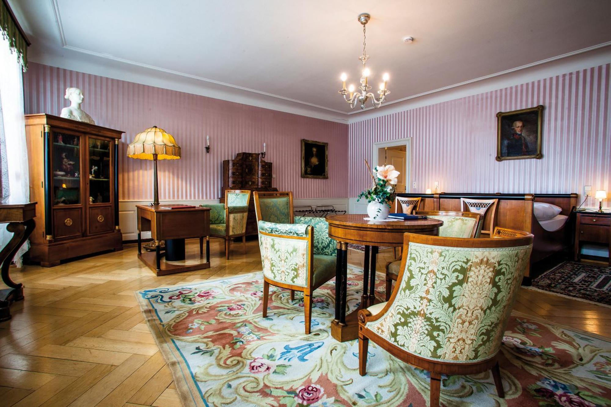 Готель Boardinghouse Sonne Оффенбург Екстер'єр фото