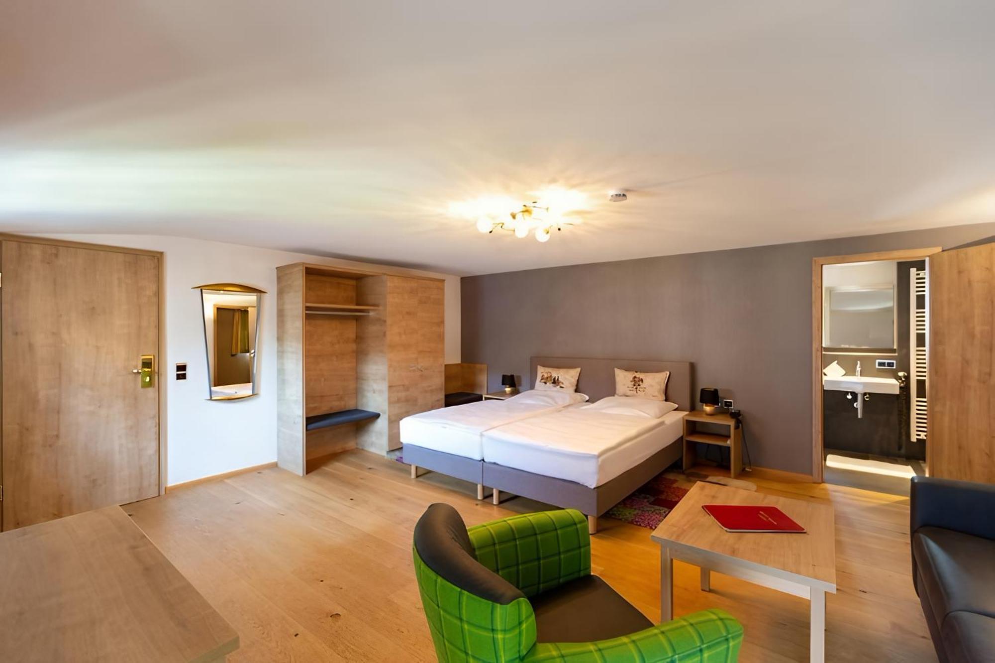 Готель Boardinghouse Sonne Оффенбург Екстер'єр фото